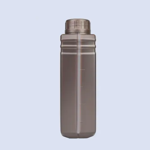Side profile of 1.5 liter HDPE lubricant bottle with level indicator markings.