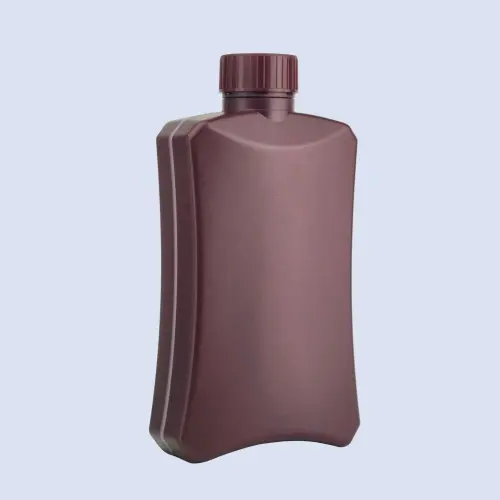 Angled view of 1000ml HDPE curved body motor oil bottle.