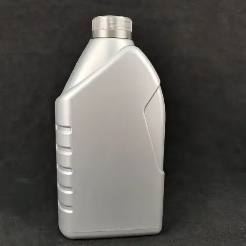 Front view of 1 liter silver HDPE car oil bottle for lubricant packaging