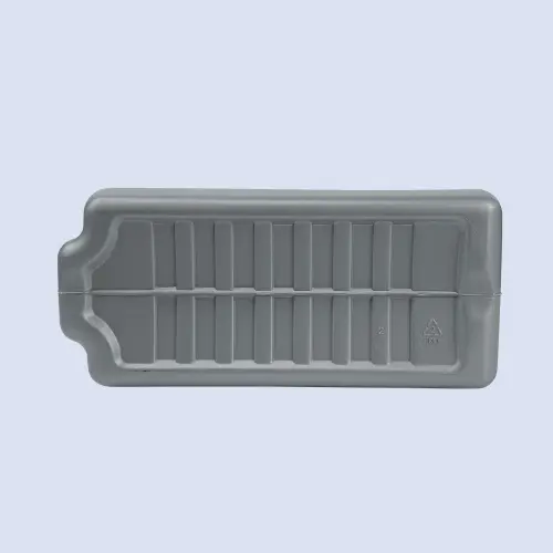 Bottom view of a gray 4 liter HDPE oil bottle with reinforced molded base.
